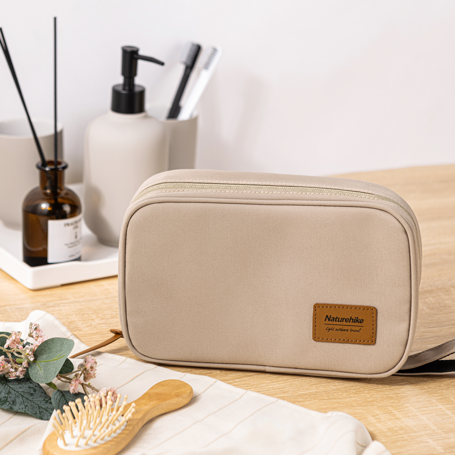 Naturehike  2.3L/3.5L Travel Wash Bag Foldable