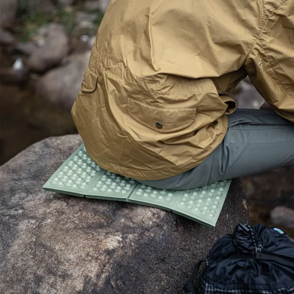 NATUREHIKE Egg Nest Hiking Cushion, Ultralight & Portable Camp Mat - Image 6